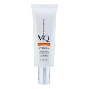 کرم ضد آفتاب رنگی ام کیو، SPF50، مدل LIGHT BEIGE، مناسب پوست چرب تنالیته رنگ روشن و حجم 55 میلیلیتر، محافظت کننده در برابر اشعه UVAو UVB، ضد حساسیت، فاقد چربی، غیر کومدونزا، تنظیم کننده ترشح چربی پوست، با ماندگاری 2 ساعته